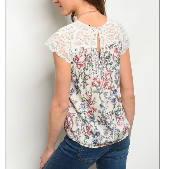 Ivory Floral Top - Picture 5 of 8